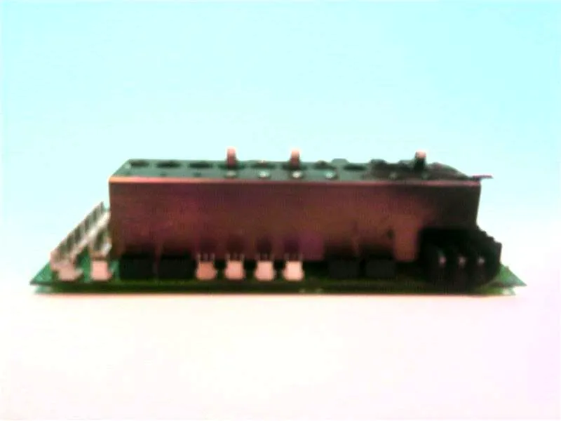 32-4075F PC板PLC/擴充板 由 HAAS 製造