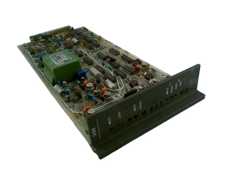 B0136HE-P PC板PLC/擴充板 由 FOXBORO 製造
