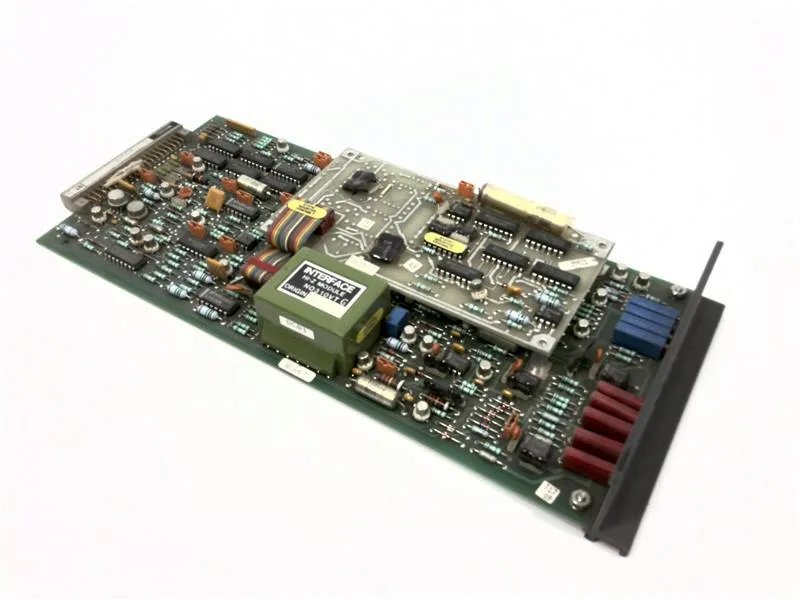 B0136HET PC板PLC/擴充板 由 FOXBORO 製造