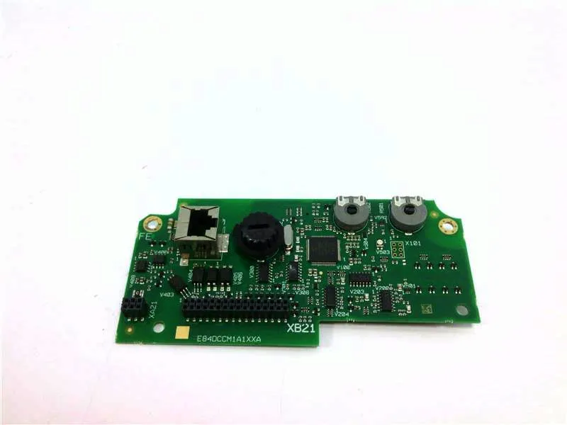E84DCCM1A1XXA PC板PLC/擴充板 由 LENZE 製造