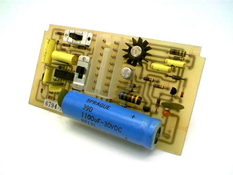 244501F PC板電腦 由 NORDSON 製造