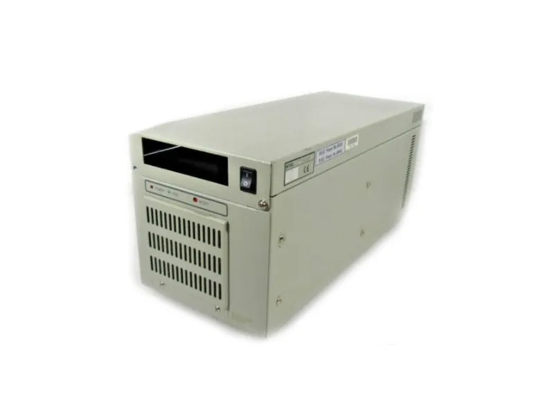 Industriecomputer IPC-6806P von ADVANTECH
