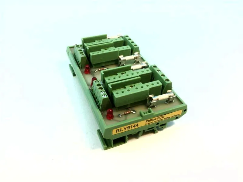 Bộ não/Giao diện I/O logic VDC RLY9144 của PHILIPS