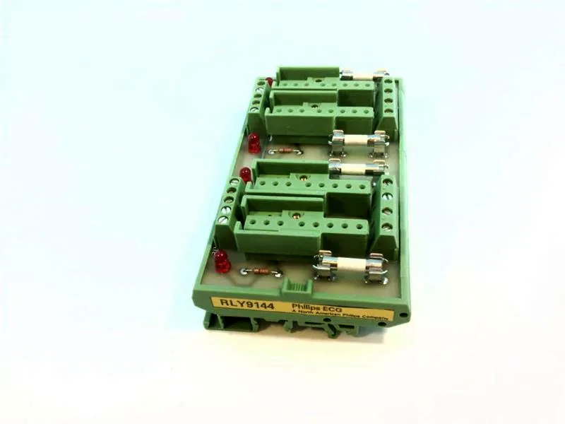 Bộ não/Giao diện I/O logic VDC RLY9144 của PHILIPS