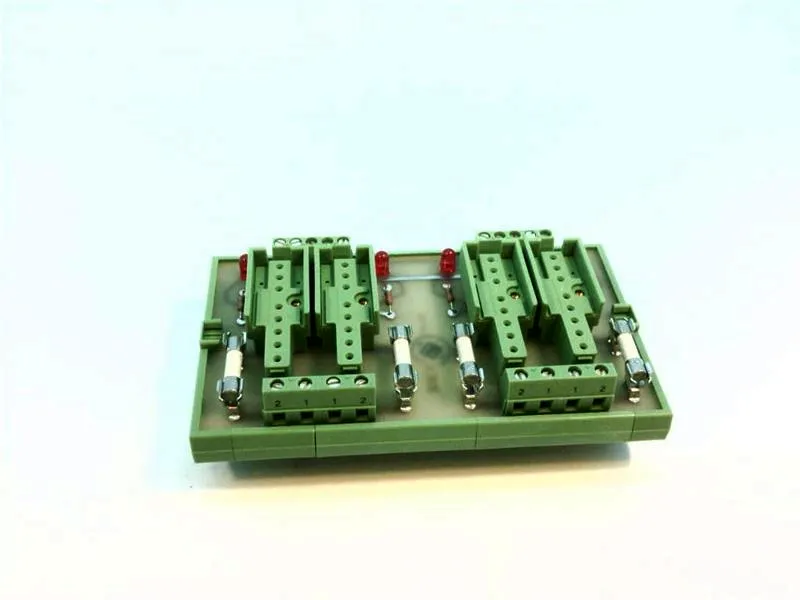 Bộ não/Giao diện I/O logic VDC RLY9144 của PHILIPS