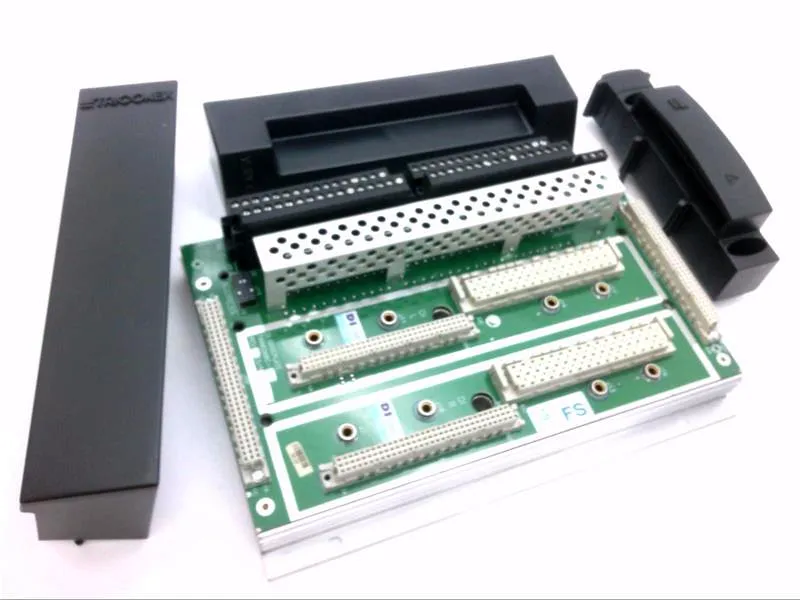 Module/Châssis API 7400208C-020 de TRICONEX