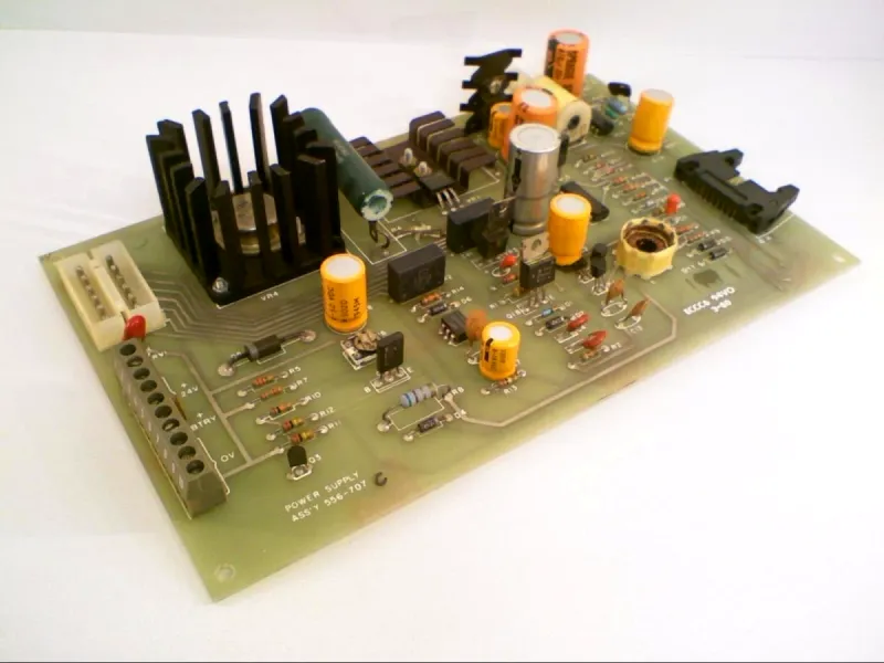 556-707-C PC板PLC/擴充板 由 SIMPLEXGRINNELL 製造