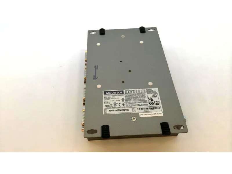 UNO-2372G-E021BE 工業電腦 由 ADVANTECH 製造