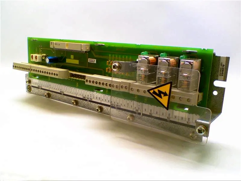 MVC3002-4001 PC板PLC/擴充板 由 CEGELEC 製造