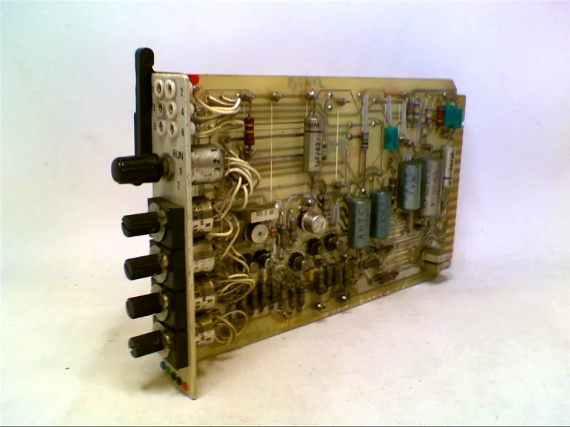 A715-65002 PC板PLC/擴充板 由 GEC 製造