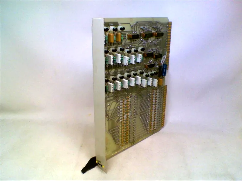 D4202-40004 PC板PLC/擴充板 由 GEC 製造