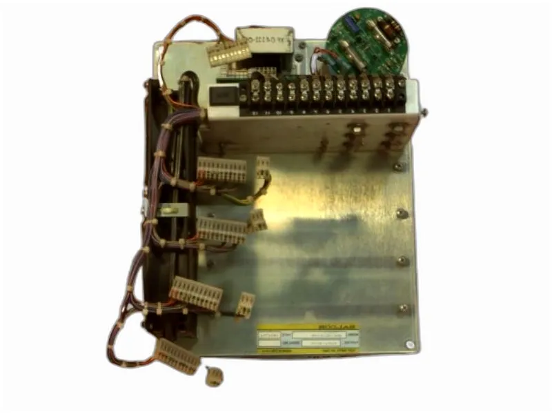 UM4-100-2-03S 伺服驅動器/伺服控制器 由 - ABB - BALDOR RELIANCE