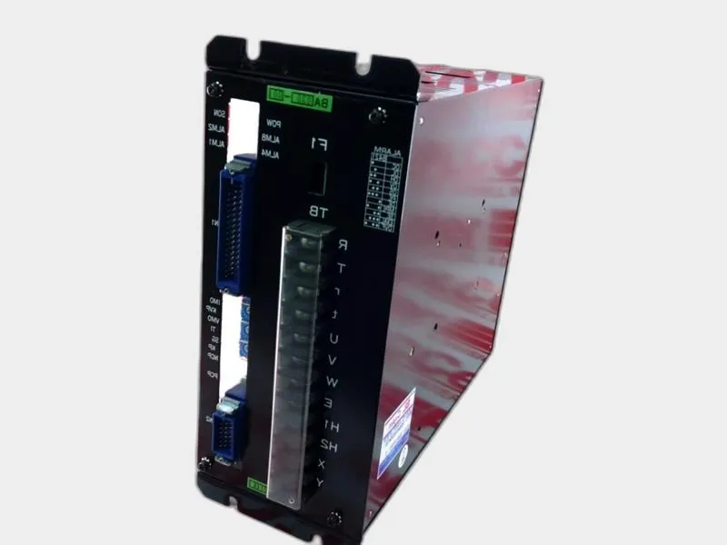 65BA030DDK00 Bộ điều khiển Servo/Bộ điều khiển Servo bởi SANYO DENKI