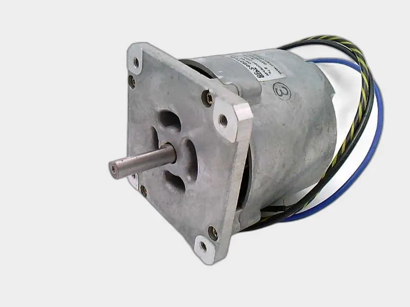 USU75B92-39 伺服馬達 由 SERVO DRIVE