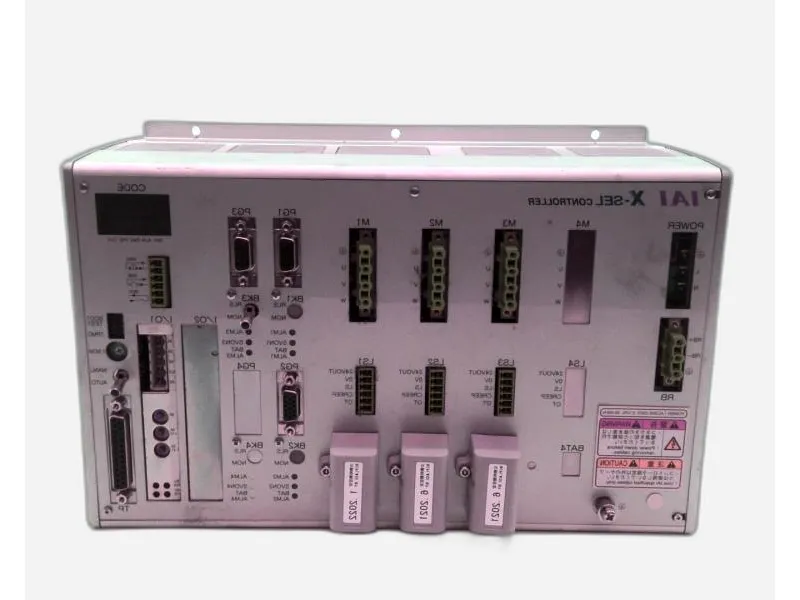 XSEL-J-3-200A-100A-60AB-CC-EEE-0-2 機器人控制器 由 IAI