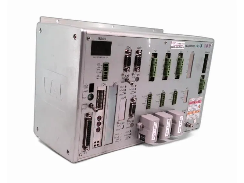 XSEL-J-3-200A-100A-60AB-CC-EEE-0-2 機器人控制器 由 IAI