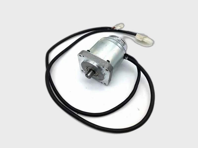 MV451ND502DNN19 Silnik serwo firmy JUKI