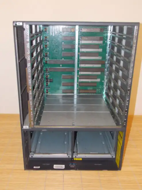 Cisco Catalyst Ws-C6509 6509 9 Slot 交換機機箱