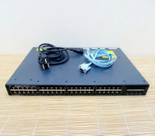 Cisco WS-C3650-48FQM-E 48 10/100/1000 イーサネット PoE+ 4X10G アップリンク IP サービス ライセンス