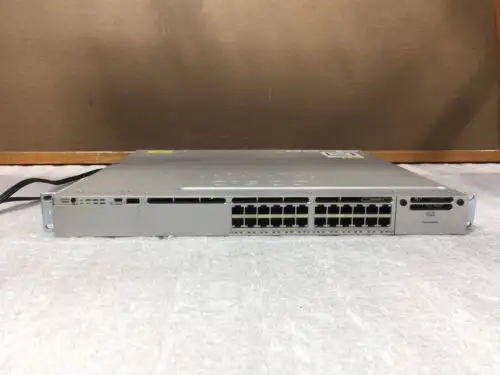 Cisco Catalyst 3850 Xs WS-C3850-24XS-S V06 10G SFP+ 交換機
