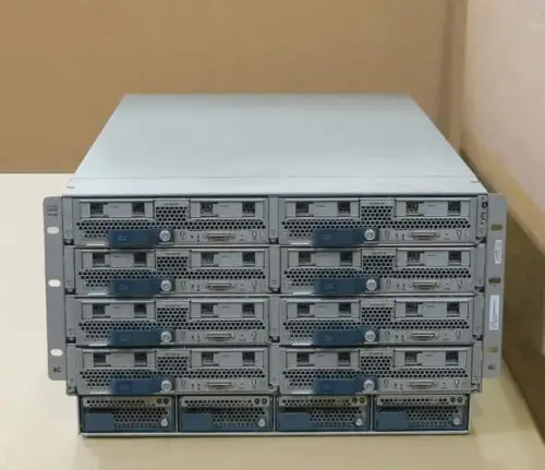 Cisco Ucs5108 + 8X B200 M3 Blade Servers 16X Eight-Core 2.60Ghz 1536Gb Ram