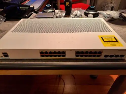 Cisco Catalyst 1000 C1000-24P-4G-L 24埠機架式交換機