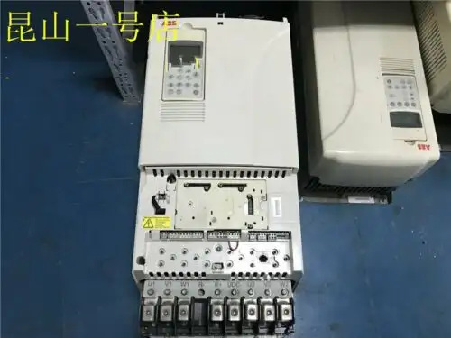 ACS800-04-0205-3+P901 變頻器