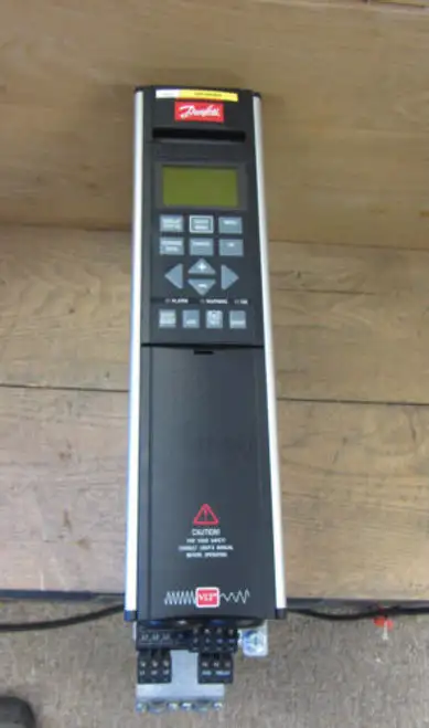 Danfoss Vlt5001Pt2B20Str3Dlf00A00 Variable Ac Motor Drive 1.5Kva Csq