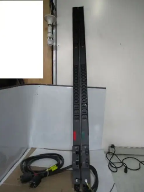 Lot 2 Hp H5M59A 719884-006 4.9Kva 208V 30Out Na/Jp Basic Power Distribution Unit