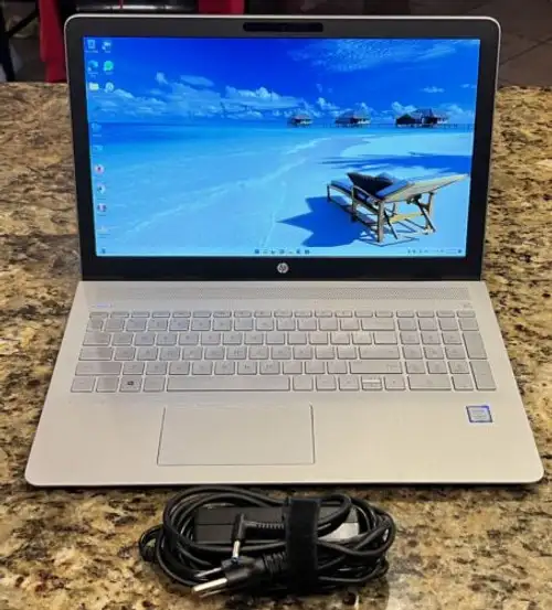 Hp Pavilion 7265Ngw (Intel I5 8Gb Ram 1Tb Ssd 15.6¬î Touch Hd) Windows 11