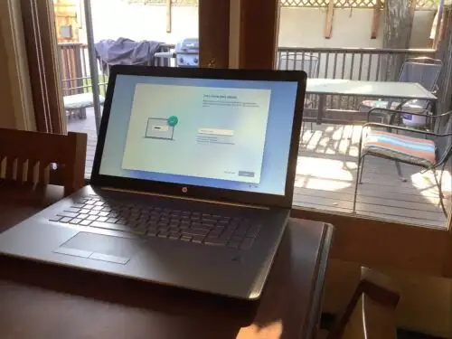 196Gb Hp Laptop Intel Model 17 Silver And In Good Condition