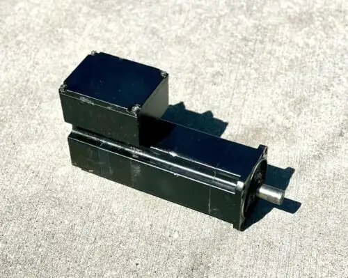 Sanyo Denki P10B10120Hcsb5S BL super AC servomotor