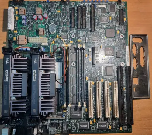 Intel Nightshade N440Bx Atx System Board Dual Slot -1 + 2X(Pii 350Mhz) + 256Mb