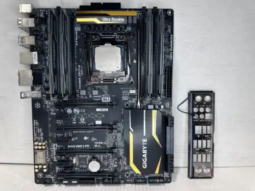 Gigabyte Ga-X99-Ud4 Atx Motherboard + 3.30Ghz I7-5820K + 16Gb Ram + I/O Shield