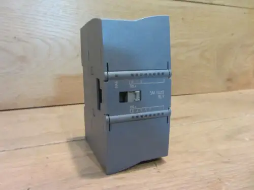Siemens 6Ag1222-1Hf32-4Xb0 Siplus Sm 1222 S7-1200 6Ag12221Hf324Xb0 Csq