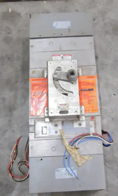 New Siemens Mm6B800Ew Circuit Breaker 800A 600Vac 3 Pole Read