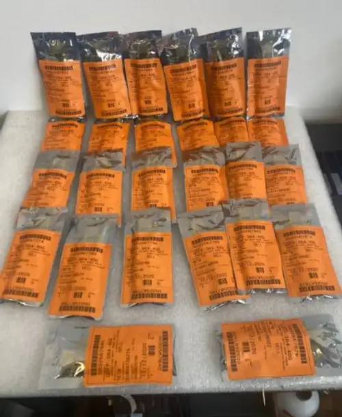 Lot (26) Fs Qsfp-Sr4-40G (Ju) 40Gbase-Sr4 Qsfp+ 850Nm 150M M Optics Juniper Comp