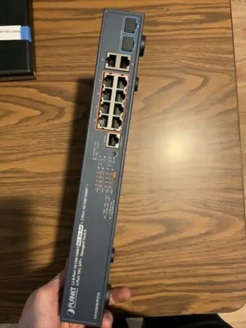 Planet Networking Gs-5220-8Up2T2X L3 8- Port Poe Switch