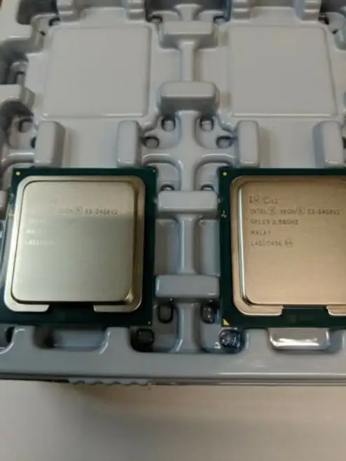 Intel Sr1A9 Xeon E5-2450V2 Cm8063401376400