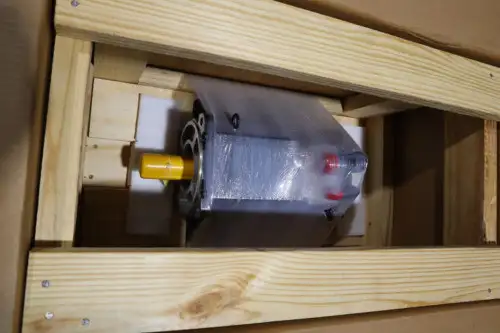 Allen Bradley Mpm-B2153F-Mj72Aa Mp Series Servo Motor