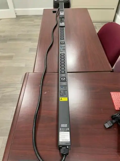 Infrapower 3-Phase 208V 20A Switched¬† Pdu