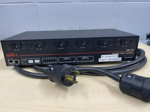 Vmr-Hd4D30-12B C19 High Amp Metered & Switched Pdu Dual 30 Amp 200 - 240V
