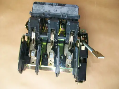 ALLEN BRADLEY 1494V-DS200 Series A DISCONNECT SWITCH