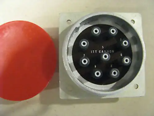 ITT CANNON CONNECTOR WITH CONTACTS PART # AK-C9-32SL NSN: 5935-00-578-9211