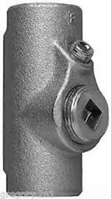 Crouse Hinds EYSX5-SA Seal Fitting 1-1/2 Hub Size Female Threaded - BRAND