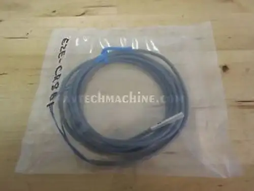 OMRON E2E-CR8B1 接近開關