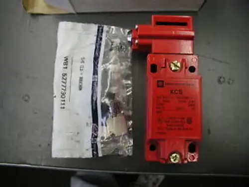 Telemecanique Safety Interlock Switch XCS-C703 NIB
