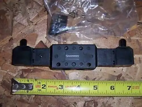 New Norgren V12B511A-B213A Limit Switch