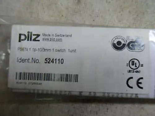 1 Pilz 524110 Door Switch