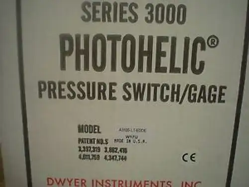 Dwyer Photohelic pressure switch/gage series 3000 A3100-LT-EDDE - nib
